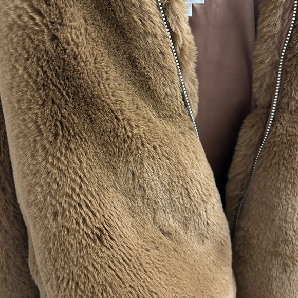 GAP Faux Fur Bomber Jacket - Picture 4 of 5
